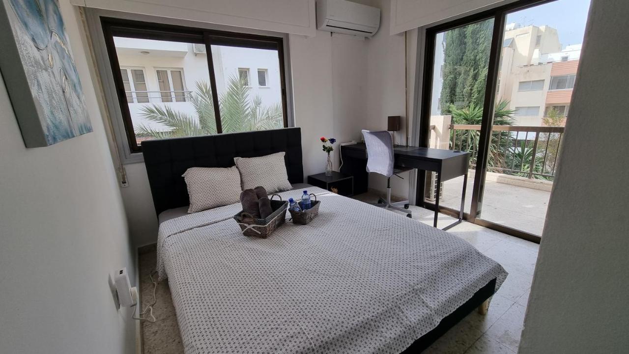 Cozy Beach Apt / 100 Mbit+ Netflix / Near Airport Larnaka Exterior foto